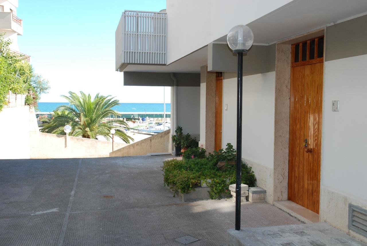 B&B La Baia Sea Rooms Bisceglie Exteriér fotografie
