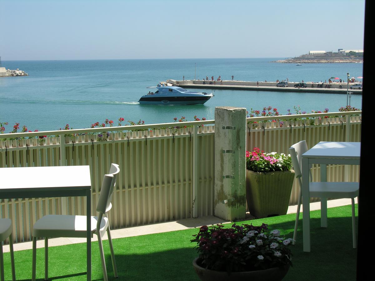 B&B La Baia Sea Rooms Bisceglie Exteriér fotografie