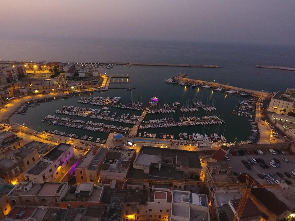 B&B La Baia Sea Rooms Bisceglie Exteriér fotografie